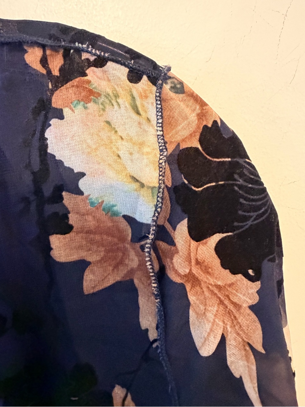 Papillon Velvet Burnout Floral Kimono Cardigan | Navy Bo - Picture 8 of 8